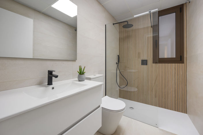 Image No.37-2 Bed Apartment for sale