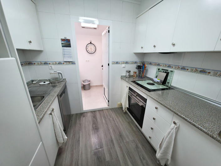 Image No.10-2 Bed Apartment for sale