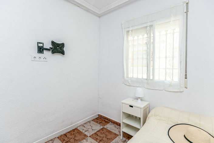 Image No.18-3 Bed Townhouse for sale