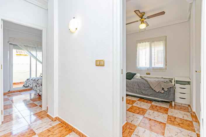 Image No.21-3 Bed Townhouse for sale