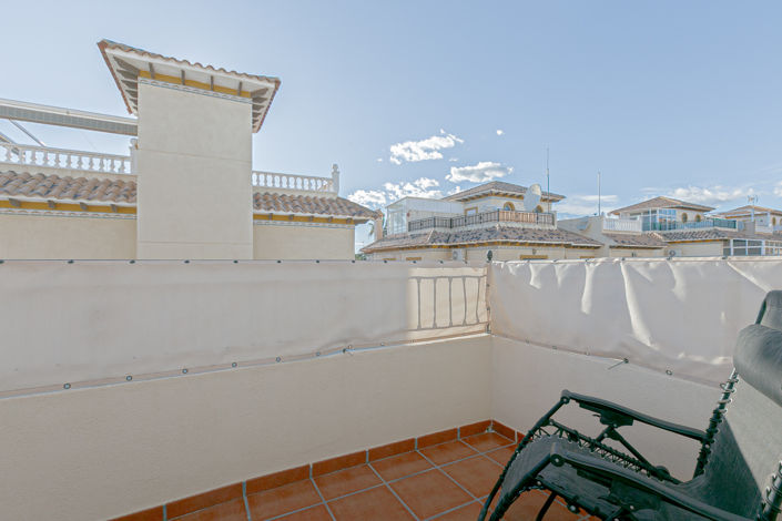 Image No.33-3 Bed Townhouse for sale