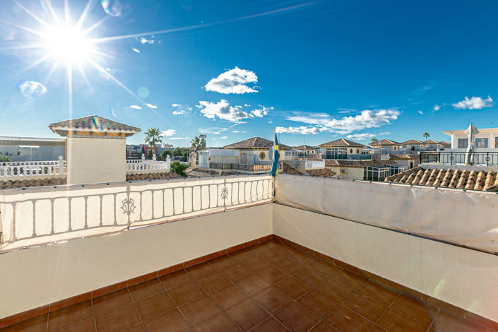 Image No.43-3 Bed Townhouse for sale