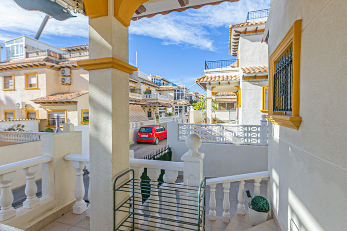 Image No.44-3 Bed Townhouse for sale