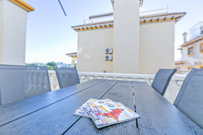 Image No.6-3 Bed Townhouse for sale