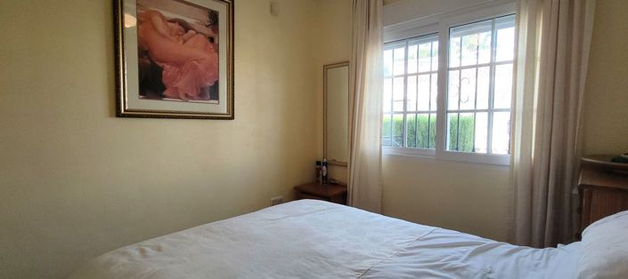 Image No.17-2 Bed Bungalow for sale