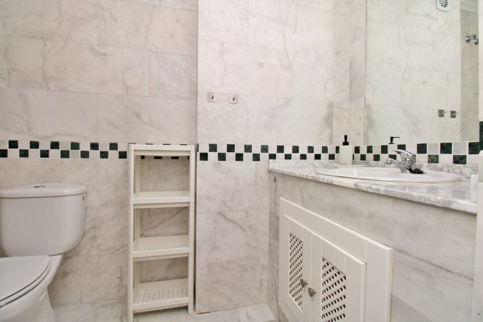 Image No.13-2 Bed Apartment for sale