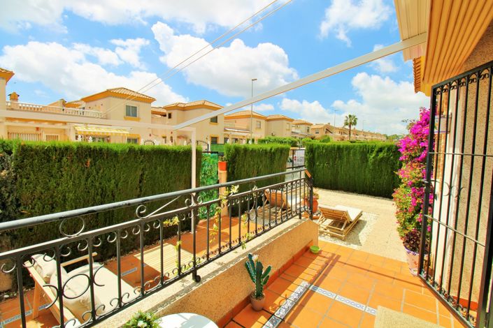 Image No.23-3 Bed Townhouse for sale