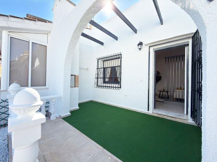 Image No.20-1 Bed Bungalow for sale