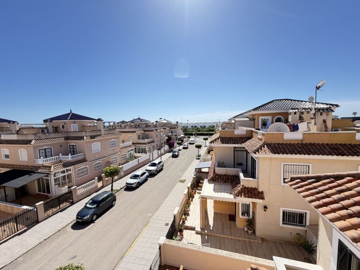 Image No.22-3 Bed Townhouse for sale