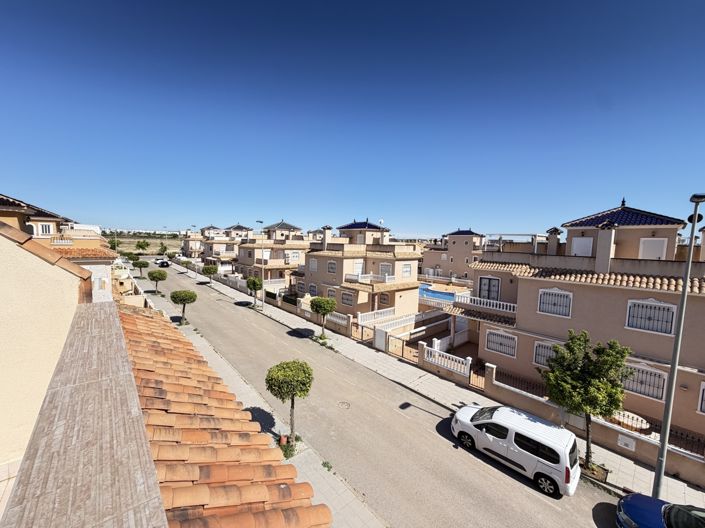 Image No.23-3 Bed Townhouse for sale