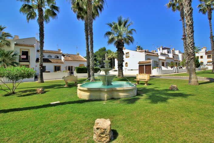 Image No.28-2 Bed Townhouse for sale