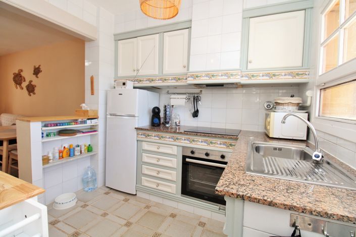 Image No.9-2 Bed Townhouse for sale