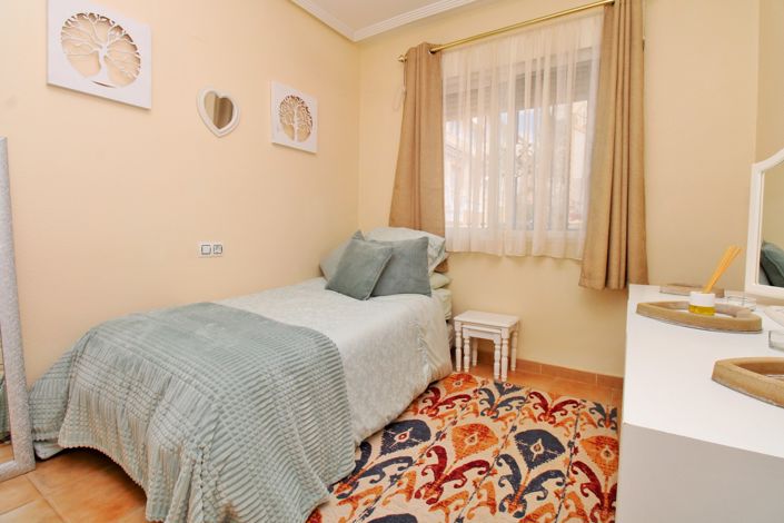 Image No.16-2 Bed Bungalow for sale