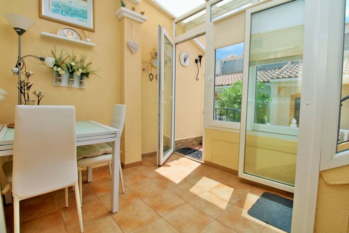 Image No.4-2 Bed Bungalow for sale