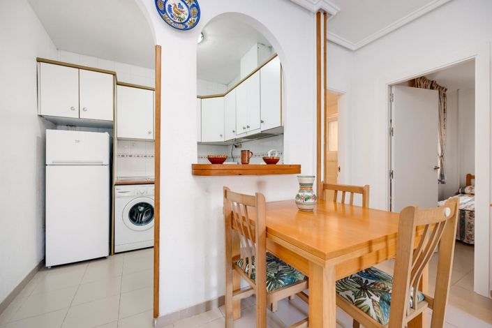 Image No.12-2 Bed Apartment for sale