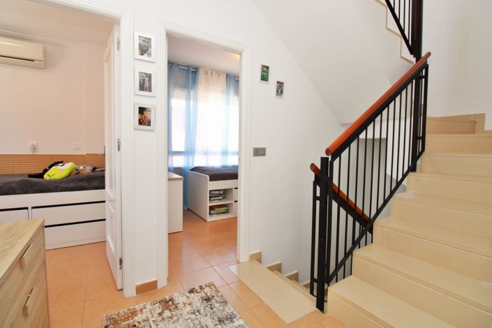 Image No.16-3 Bed Townhouse for sale