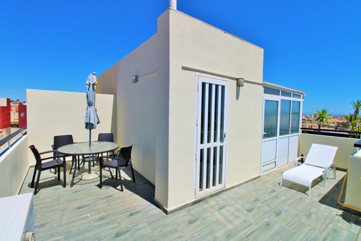 Image No.27-3 Bed Townhouse for sale