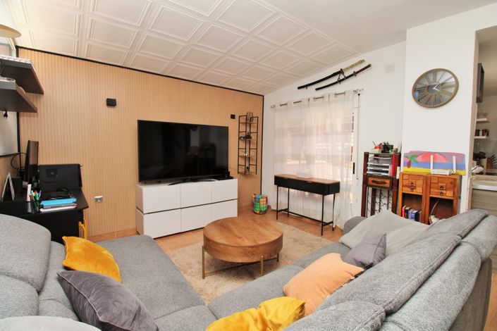 Image No.6-3 Bed Townhouse for sale