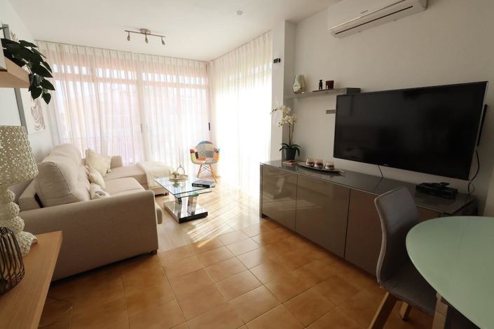 Image No.10-1 Bed Apartment for sale