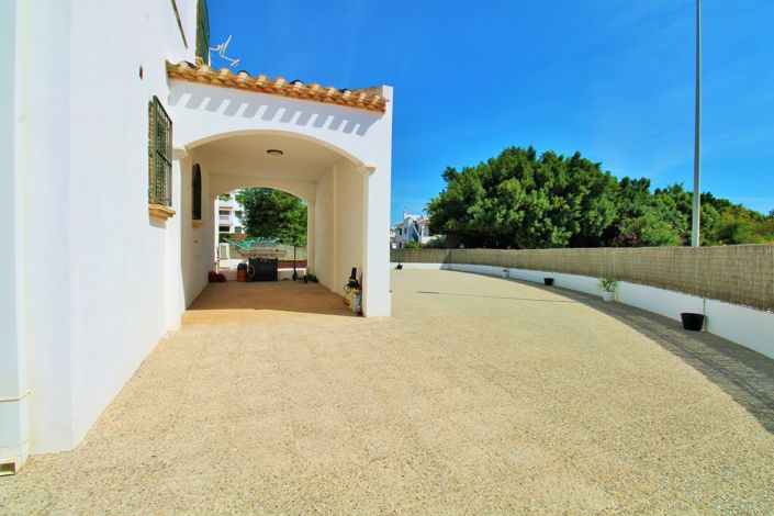 Image No.32-3 Bed Townhouse for sale
