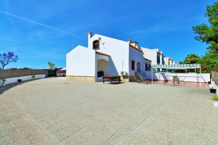 Image No.4-3 Bed Townhouse for sale