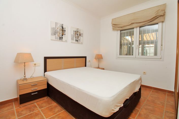 Image No.12-2 Bed Bungalow for sale