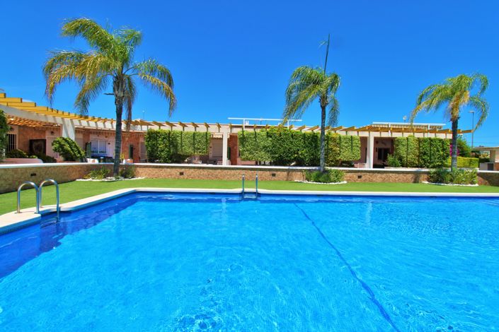 Image No.24-2 Bed Bungalow for sale