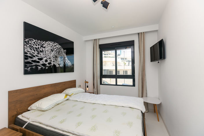 Image No.26-2 Bed Apartment for sale