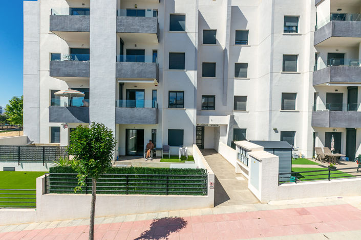 Image No.49-2 Bed Apartment for sale