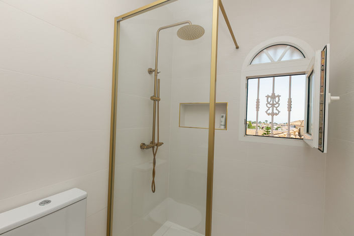 Image No.43-3 Bed Villa for sale