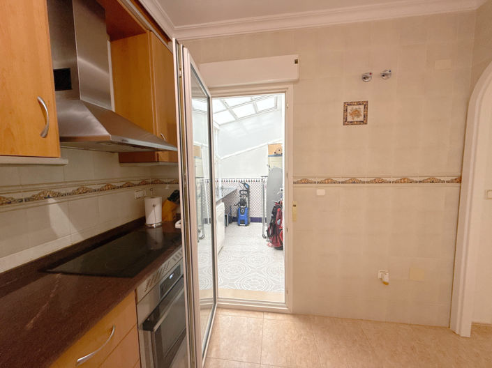 Image No.2-2 Bed Townhouse for sale
