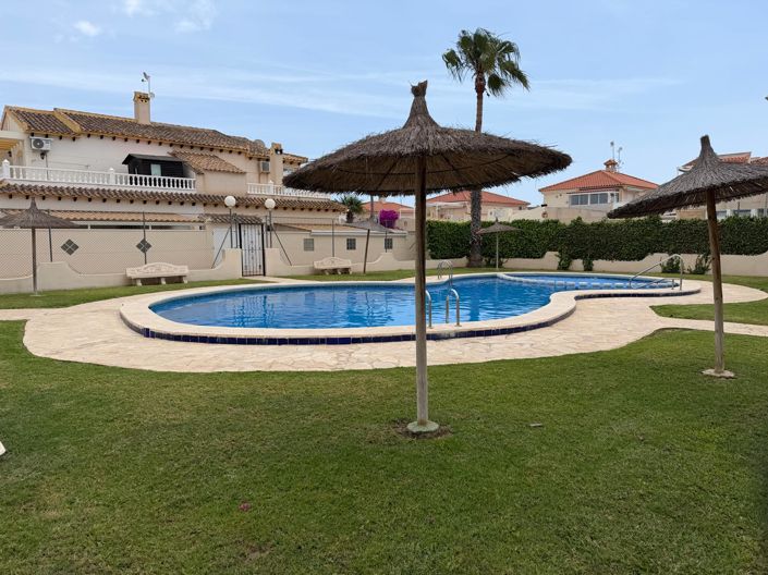 Image No.2-3 Bed Villa for sale