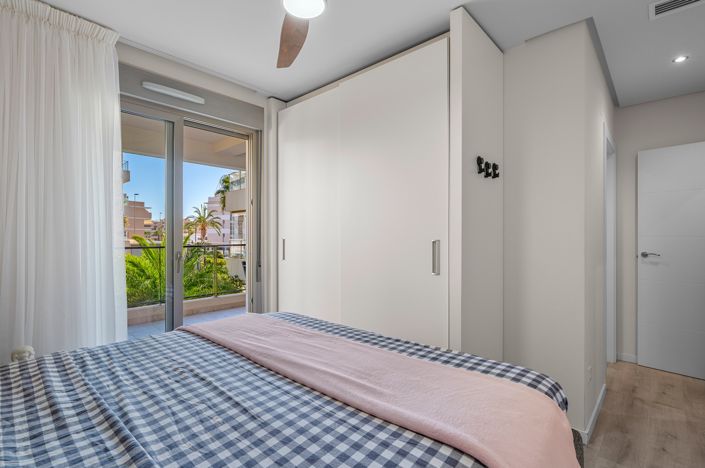 Image No.19-2 Bed Apartment for sale