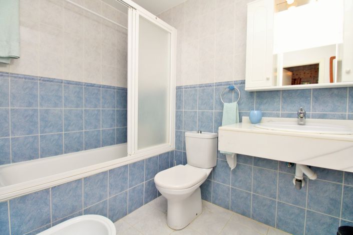 Image No.18-2 Bed Apartment for sale