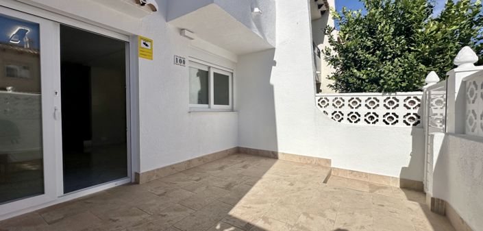 Image No.25-3 Bed Townhouse for sale