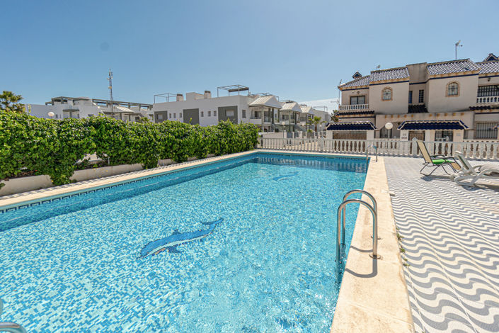 Image No.44-3 Bed Townhouse for sale