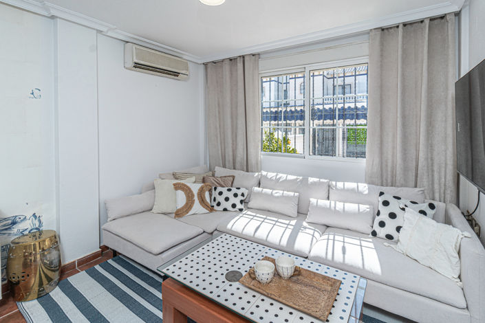 Image No.6-3 Bed Townhouse for sale