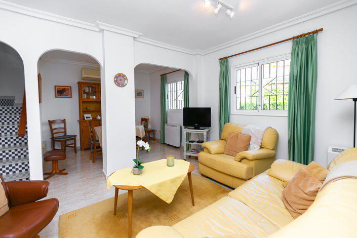 Image No.13-2 Bed Townhouse for sale