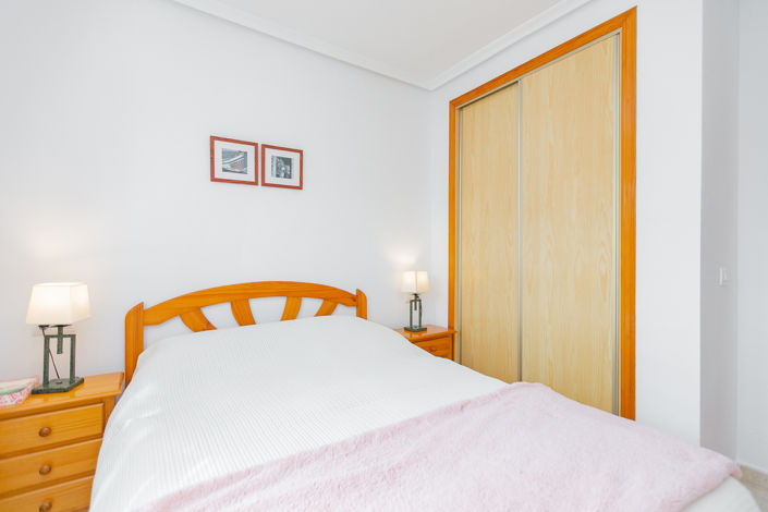Image No.30-2 Bed Townhouse for sale