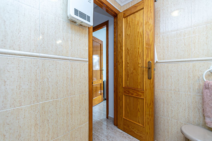 Image No.36-2 Bed Townhouse for sale