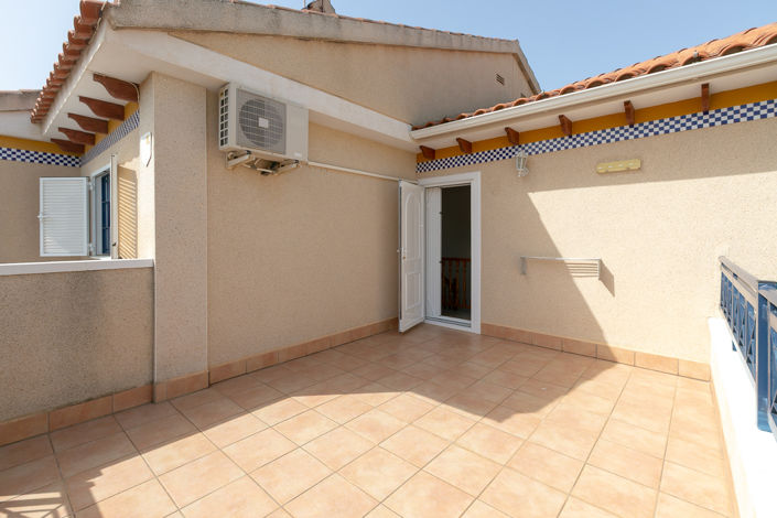 Image No.41-2 Bed Townhouse for sale