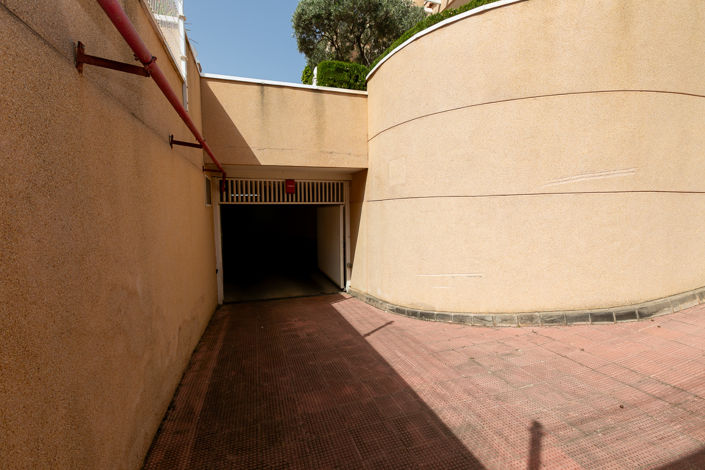 Image No.45-2 Bed Townhouse for sale