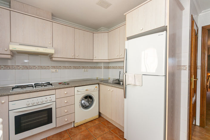 Image No.15-2 Bed Townhouse for sale