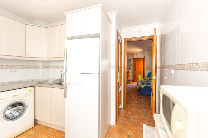 Image No.16-2 Bed Townhouse for sale