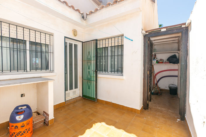 Image No.23-2 Bed Townhouse for sale