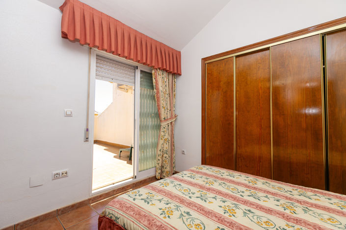 Image No.31-2 Bed Townhouse for sale
