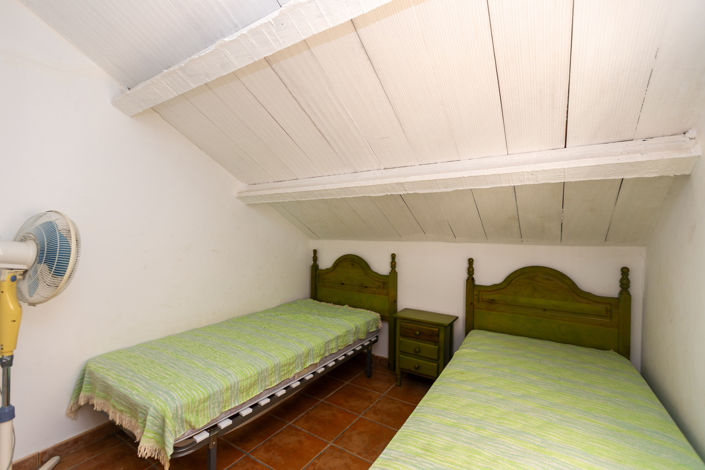 Image No.41-2 Bed Townhouse for sale