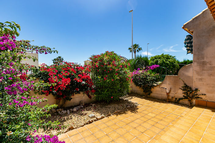 Image No.45-2 Bed Townhouse for sale