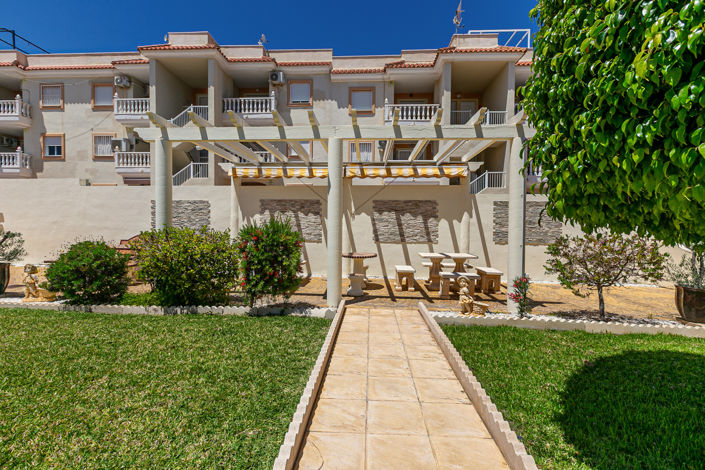 Image No.48-2 Bed Townhouse for sale