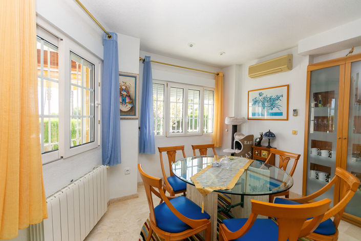 Image No.25-3 Bed Villa for sale